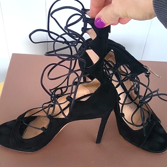 Gianvito Rossi 100mm black lace up suede heels - Picture 4 of 9